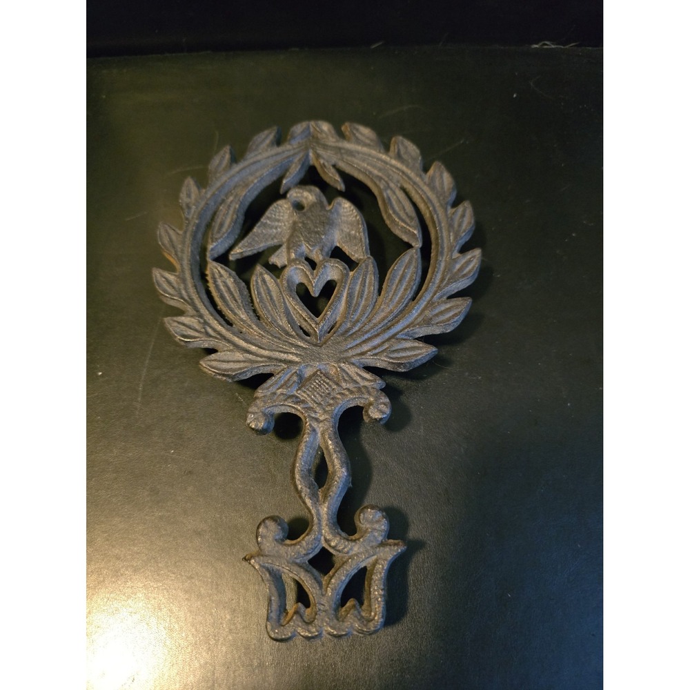 Vintage Cast Iron Trivet Eagle Heart Design Approximately 9"x5.5" Unbranded